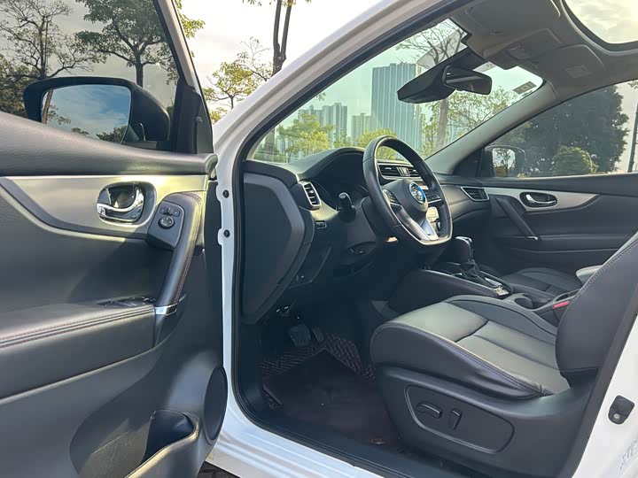 Фото 11 - Nissan Qashqai