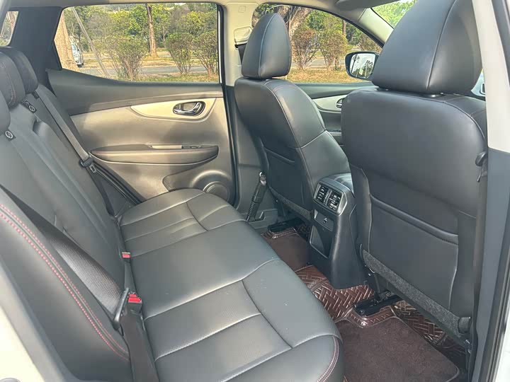 Фото 18 - Nissan Qashqai