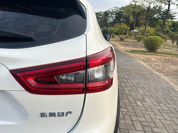 Фото 20 - Nissan Qashqai