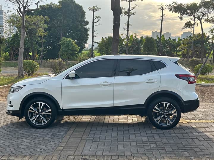 Фото 5 - Nissan Qashqai