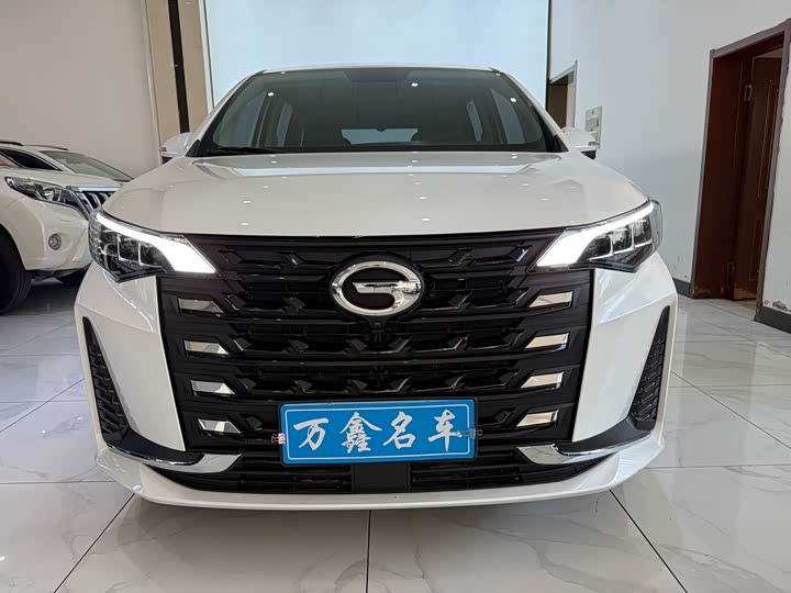 Фото 2 - GAC Trumpchi M6