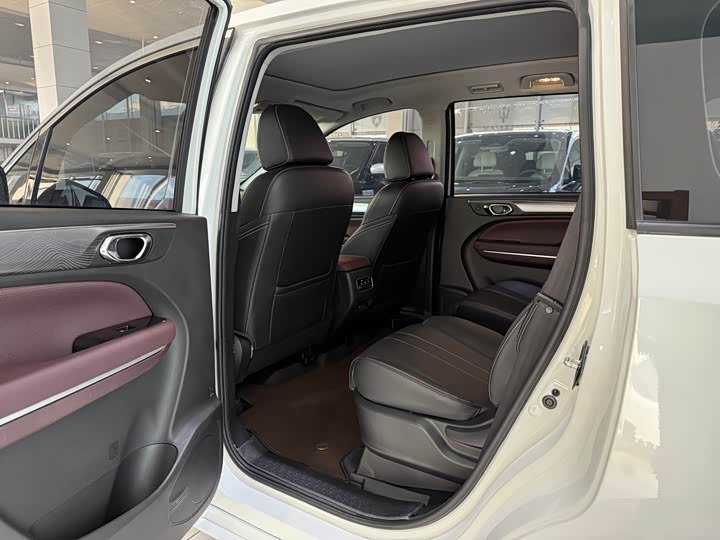 Фото 8 - GAC Trumpchi M6