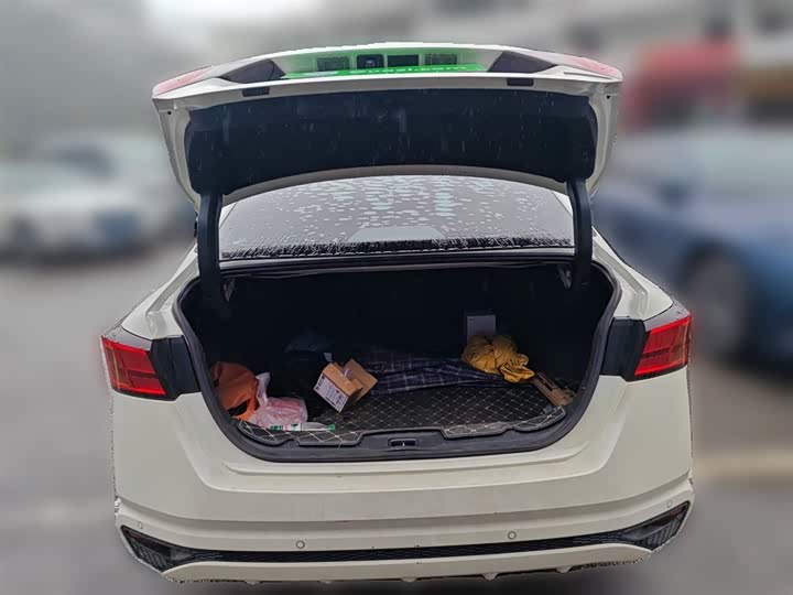 Фото 10 - Nissan Teana