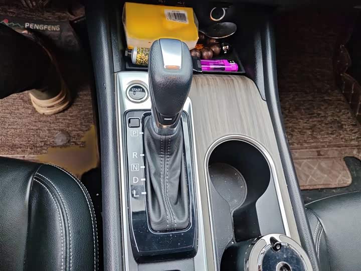 Фото 7 - Nissan Teana