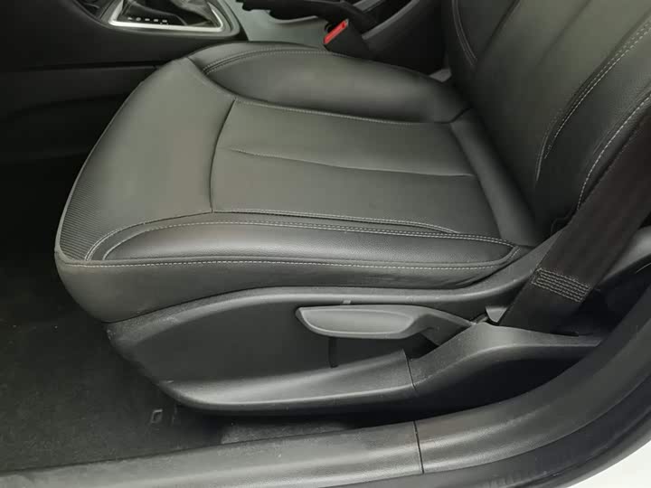 Фото 20 - Buick Excelle GT