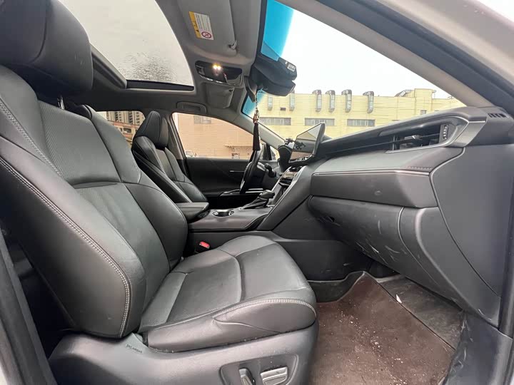 Фото 10 - Toyota Venza