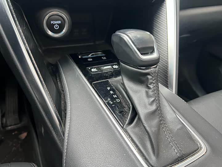 Фото 12 - Toyota Venza