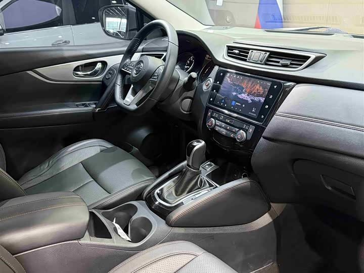 Фото 8 - Nissan Qashqai