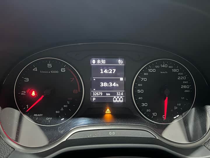 Фото 10 - Audi Q2L