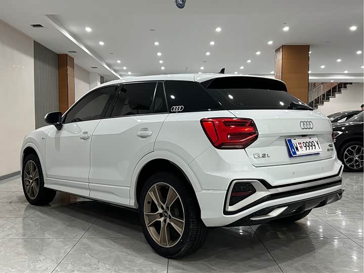 Фото 4 - Audi Q2L