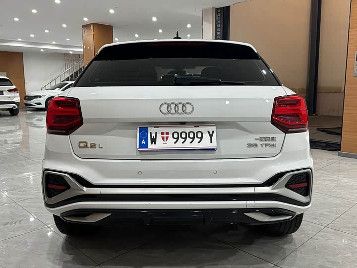 Фото 6 - Audi Q2L