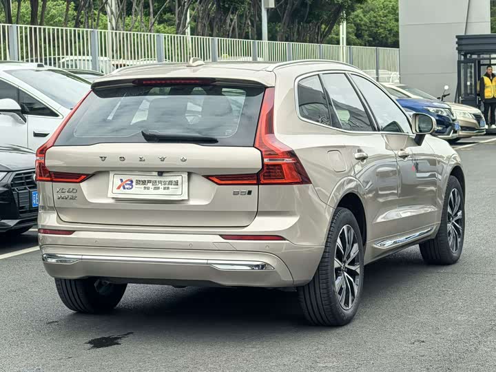Фото 25 - Volvo XC60
