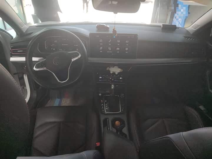 Фото 10 - Volkswagen Lavida