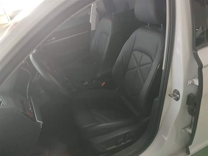 Фото 15 - Volkswagen Lavida