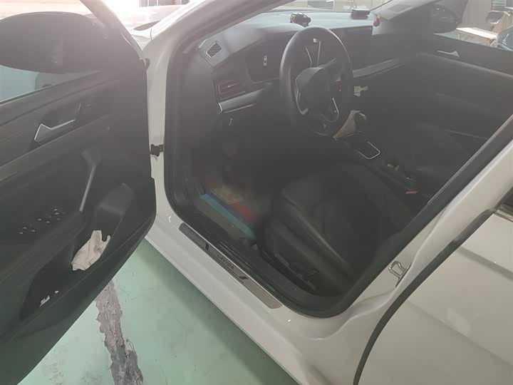 Фото 16 - Volkswagen Lavida