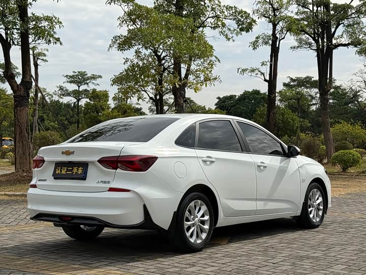 Фото 7 - Chevrolet Monza