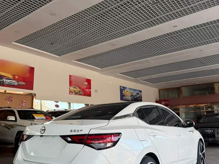 Фото 11 - Nissan Sylphy