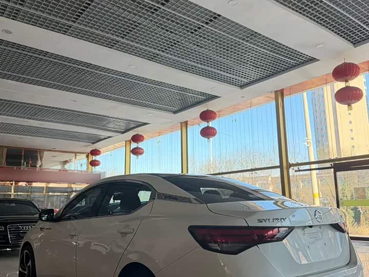 Фото 12 - Nissan Sylphy