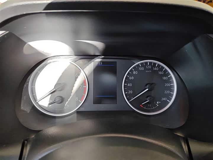 Фото 4 - Nissan Sylphy