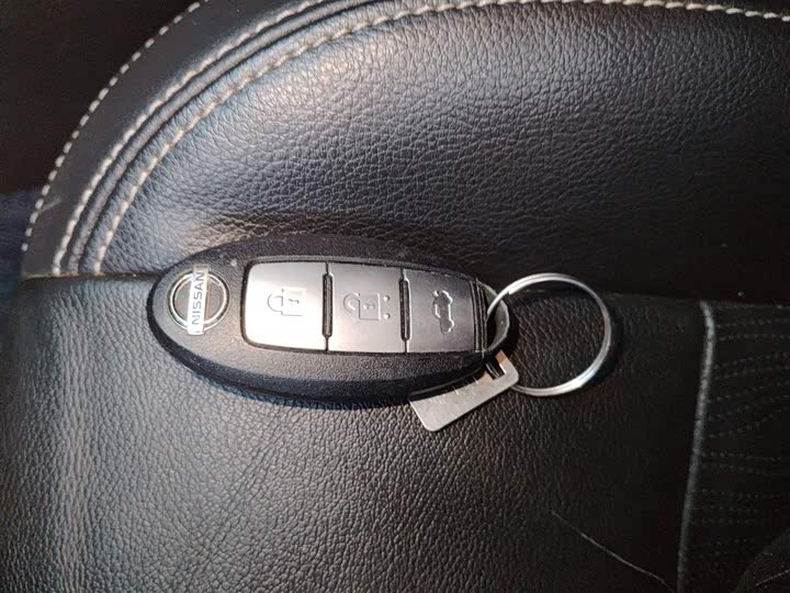 Фото 9 - Nissan Teana