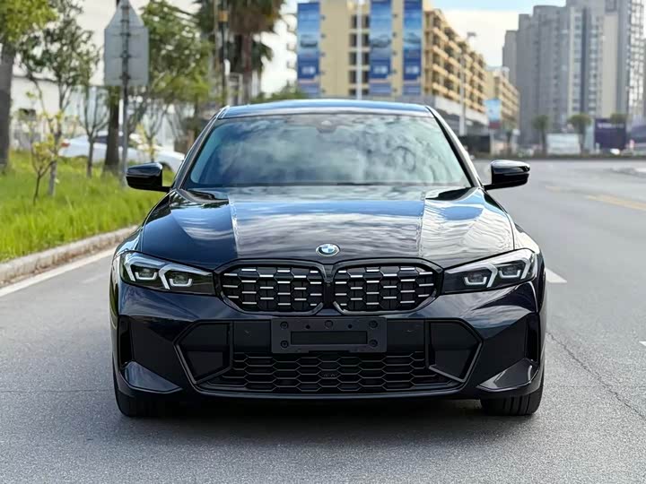 Фото 1 - BMW 3 Series