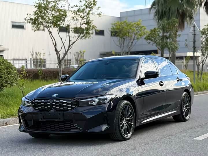 Фото 3 - BMW 3 Series