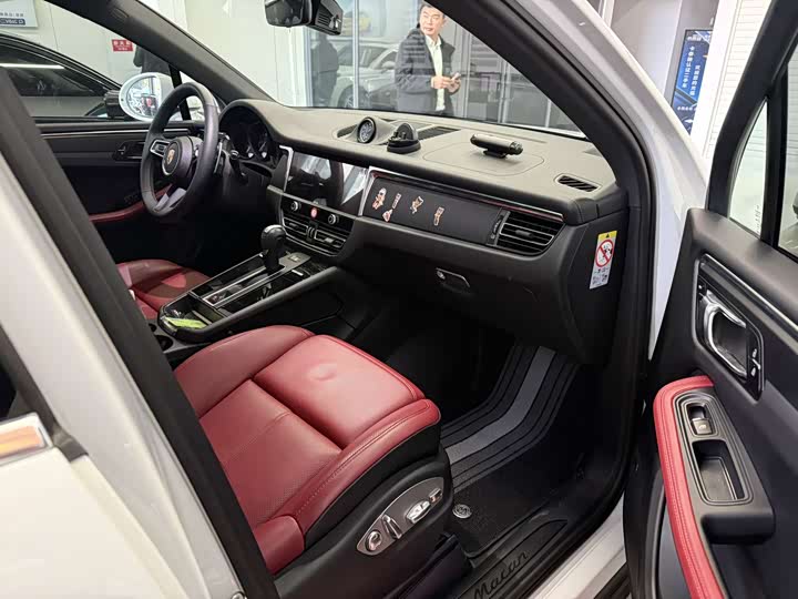 Фото 7 - Porsche Macan