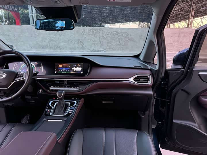 Фото 11 - GAC Trumpchi M6