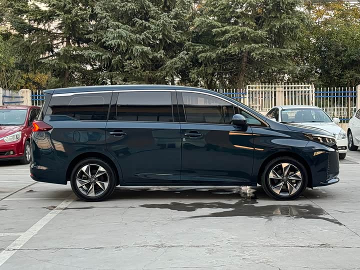 Фото 17 - GAC Trumpchi M6