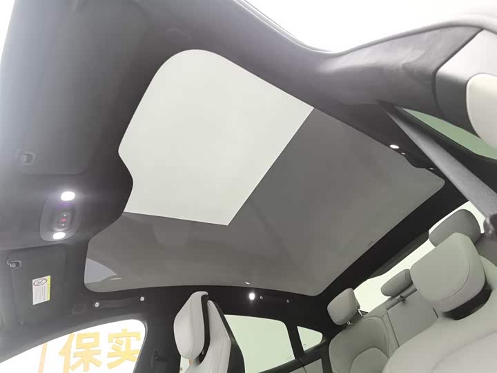 Фото 14 - Xiaomi SU7