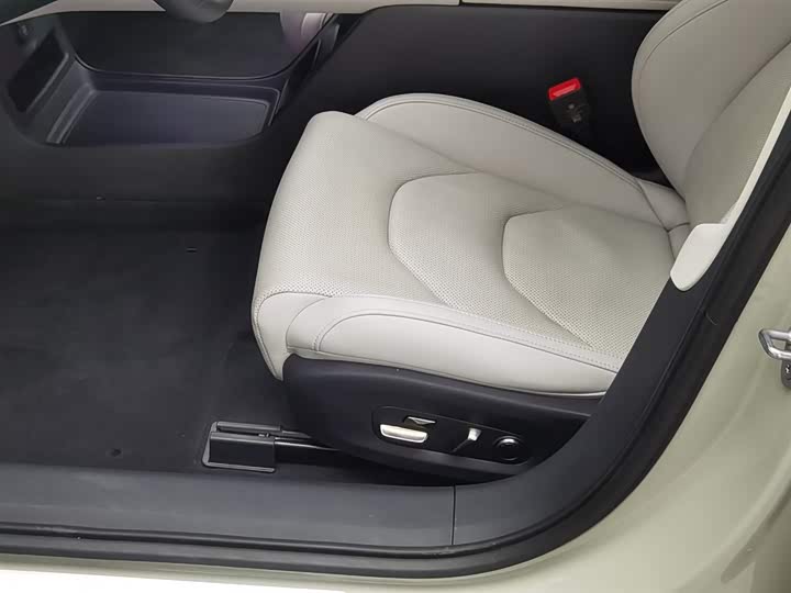 Фото 20 - Xiaomi SU7