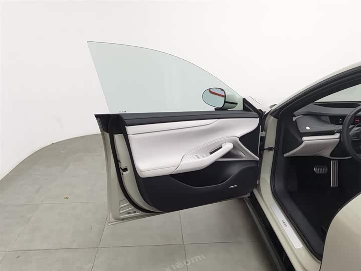 Фото 8 - Xiaomi SU7