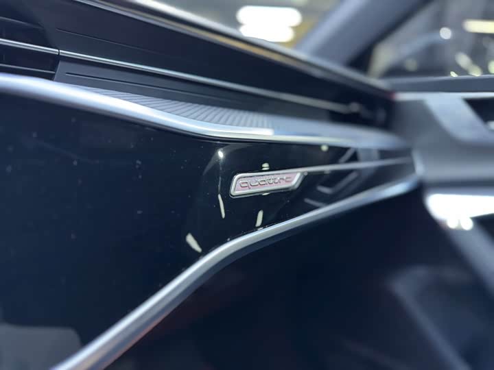 Фото 14 - Audi A7