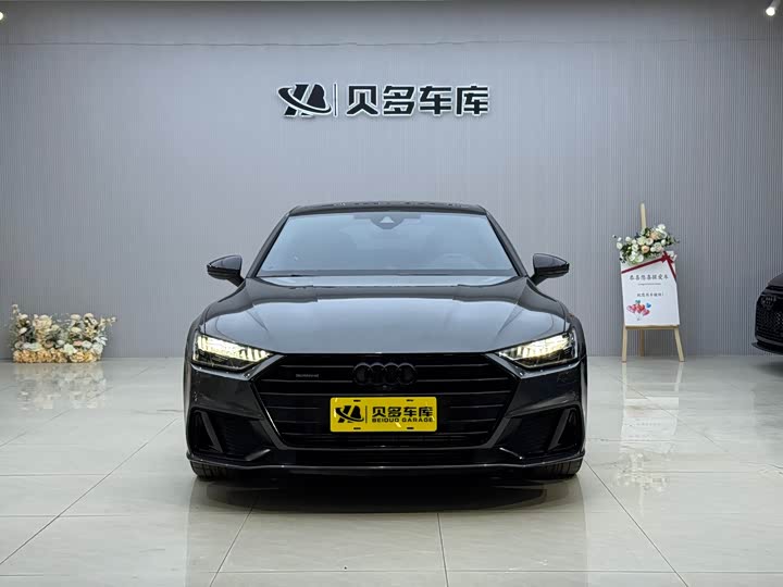 Фото 2 - Audi A7