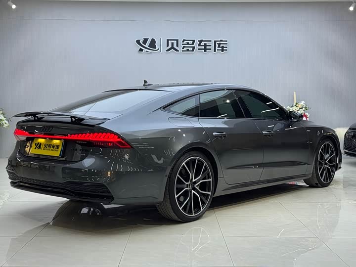 Фото 5 - Audi A7