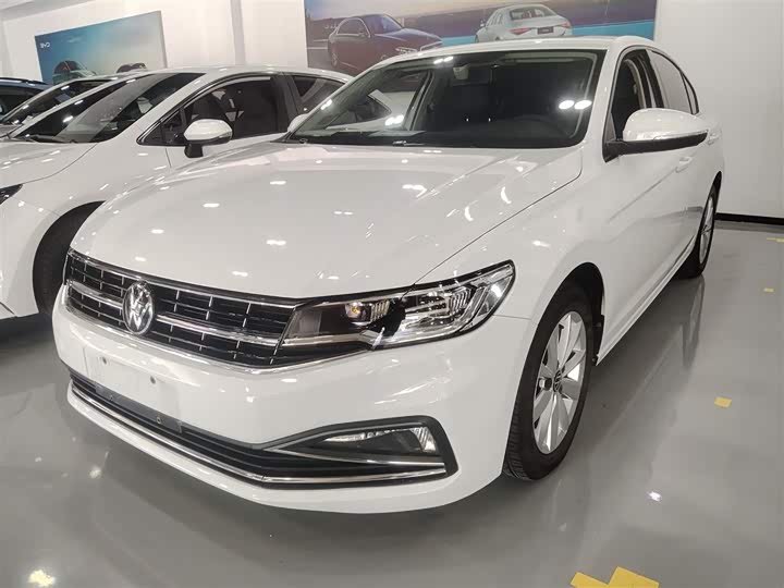 Фото 1 - Volkswagen Bora