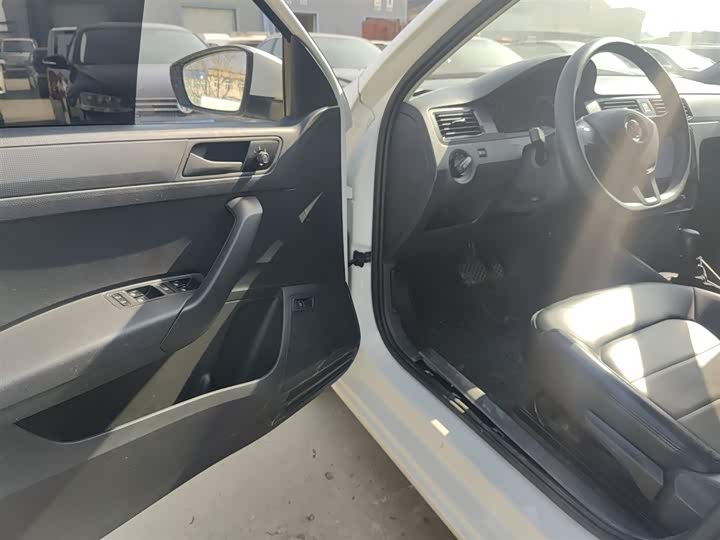 Фото 13 - Volkswagen Santana