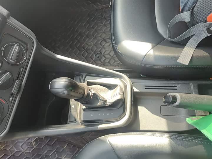 Фото 6 - Volkswagen Santana