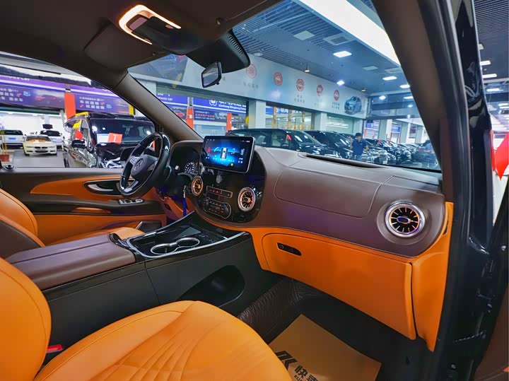 Фото 4 - Mercedes-Benz Vito