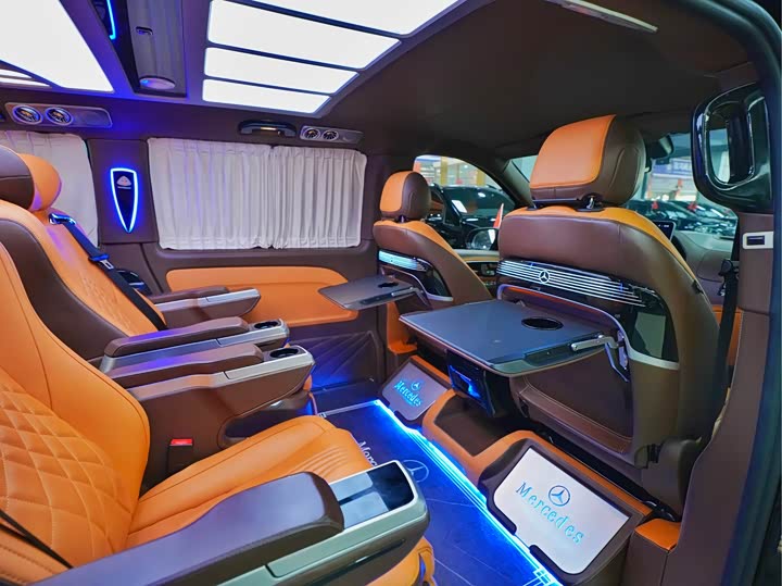 Фото 7 - Mercedes-Benz Vito