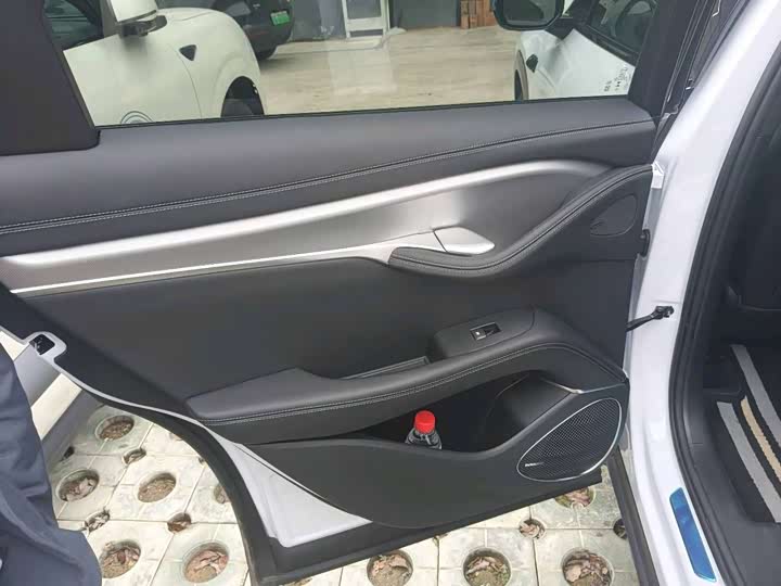 Фото 11 - BYD Sea Lion 07 EV