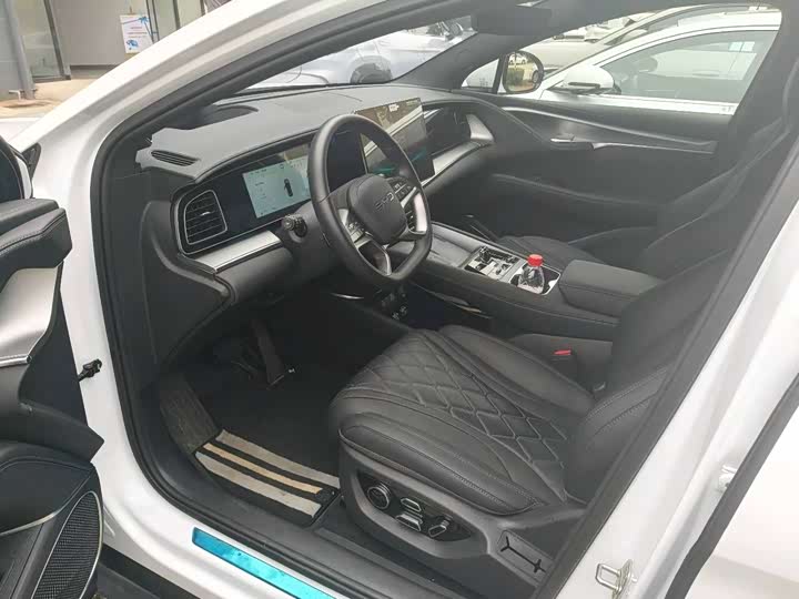 Фото 7 - BYD Sea Lion 07 EV