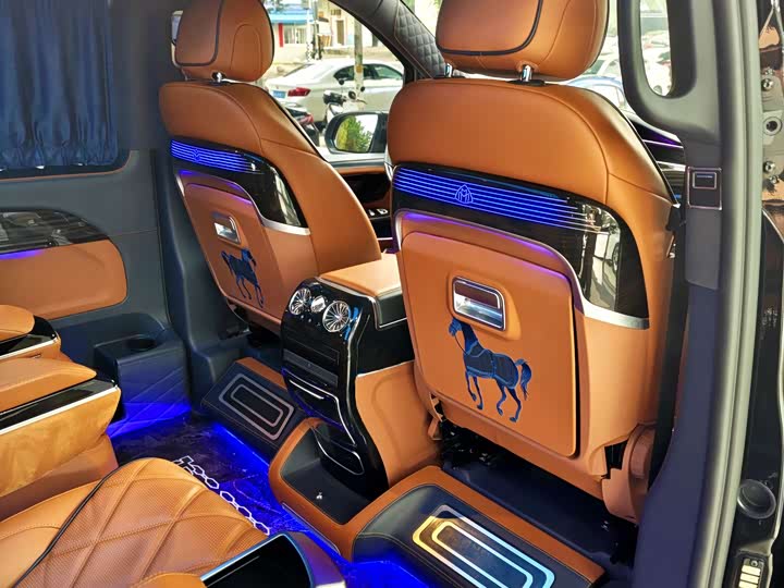 Фото 6 - Mercedes-Benz Vito