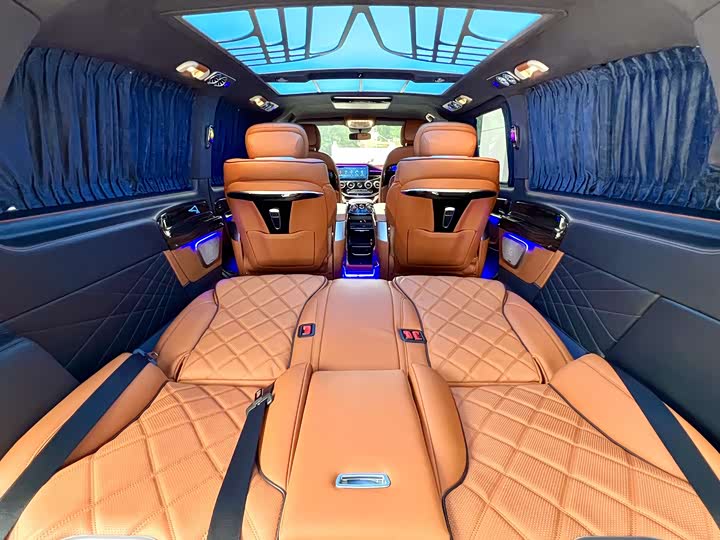 Фото 9 - Mercedes-Benz Vito