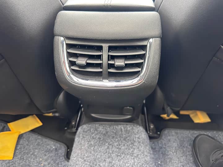 Фото 12 - Chevrolet Malibu XL