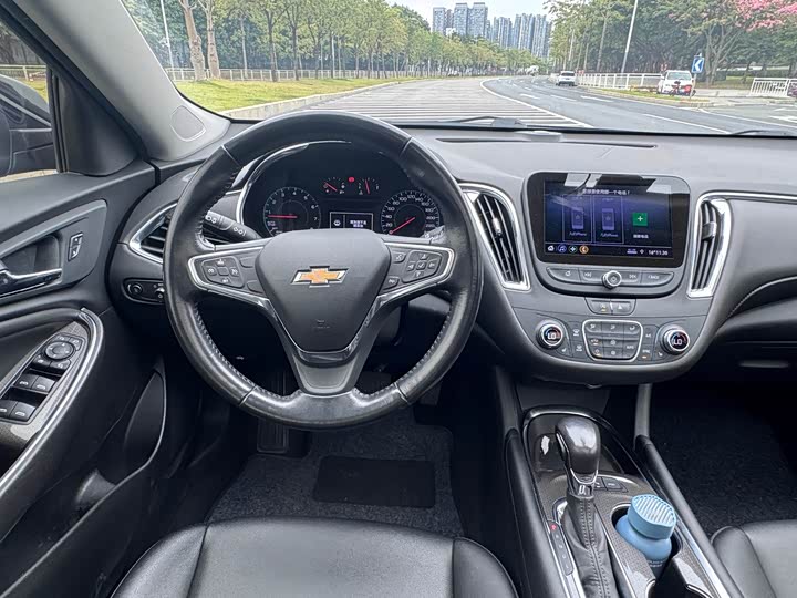 Фото 14 - Chevrolet Malibu XL