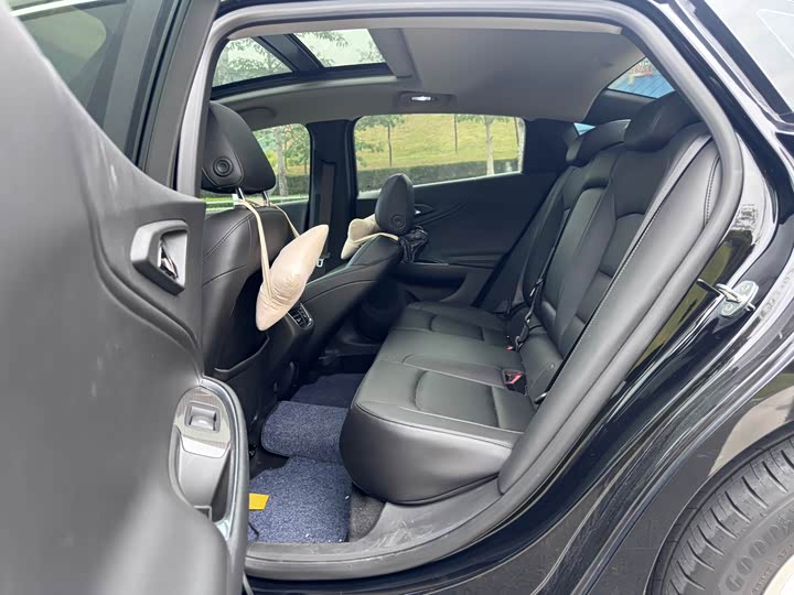 Фото 9 - Chevrolet Malibu XL