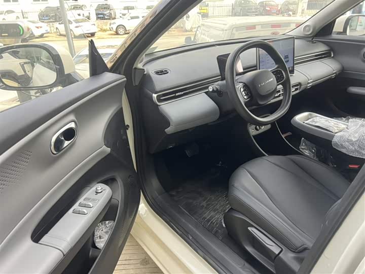 Фото 14 - Dongfeng Nammi 01