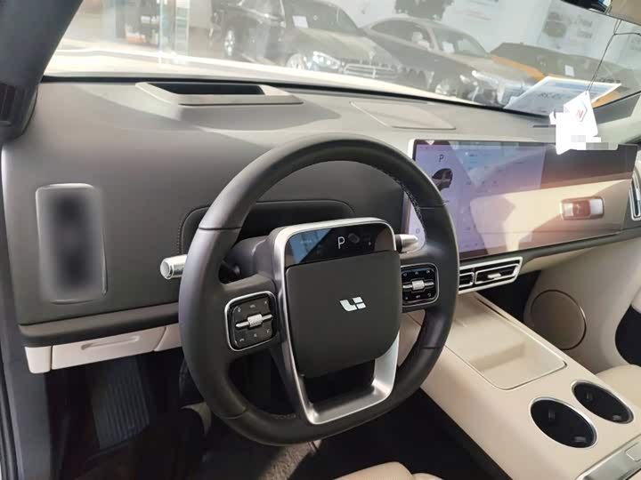 Фото 10 - LiXiang L7