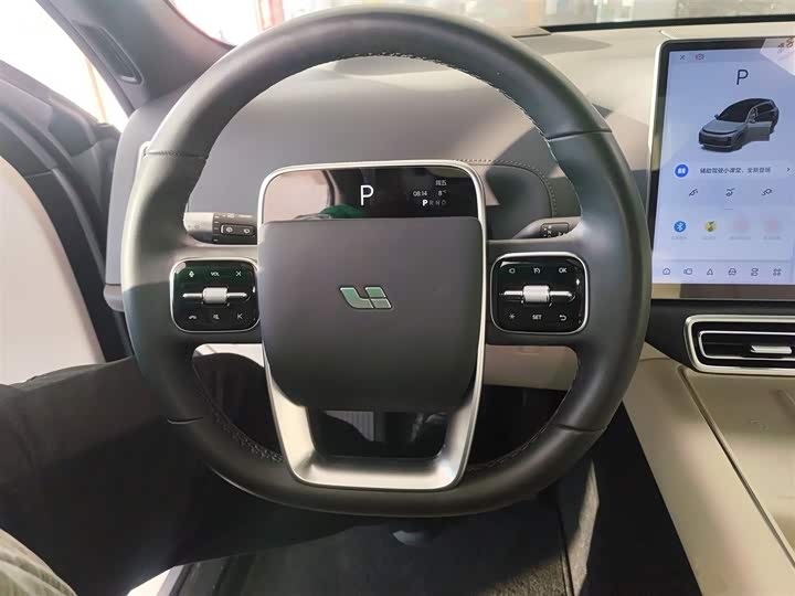 Фото 11 - LiXiang L7